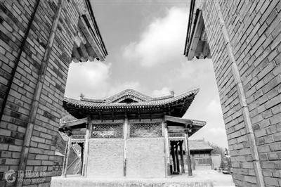 蘭州莊嚴(yán)寺，曾經(jīng)是一位帝王的皇宮內(nèi)苑