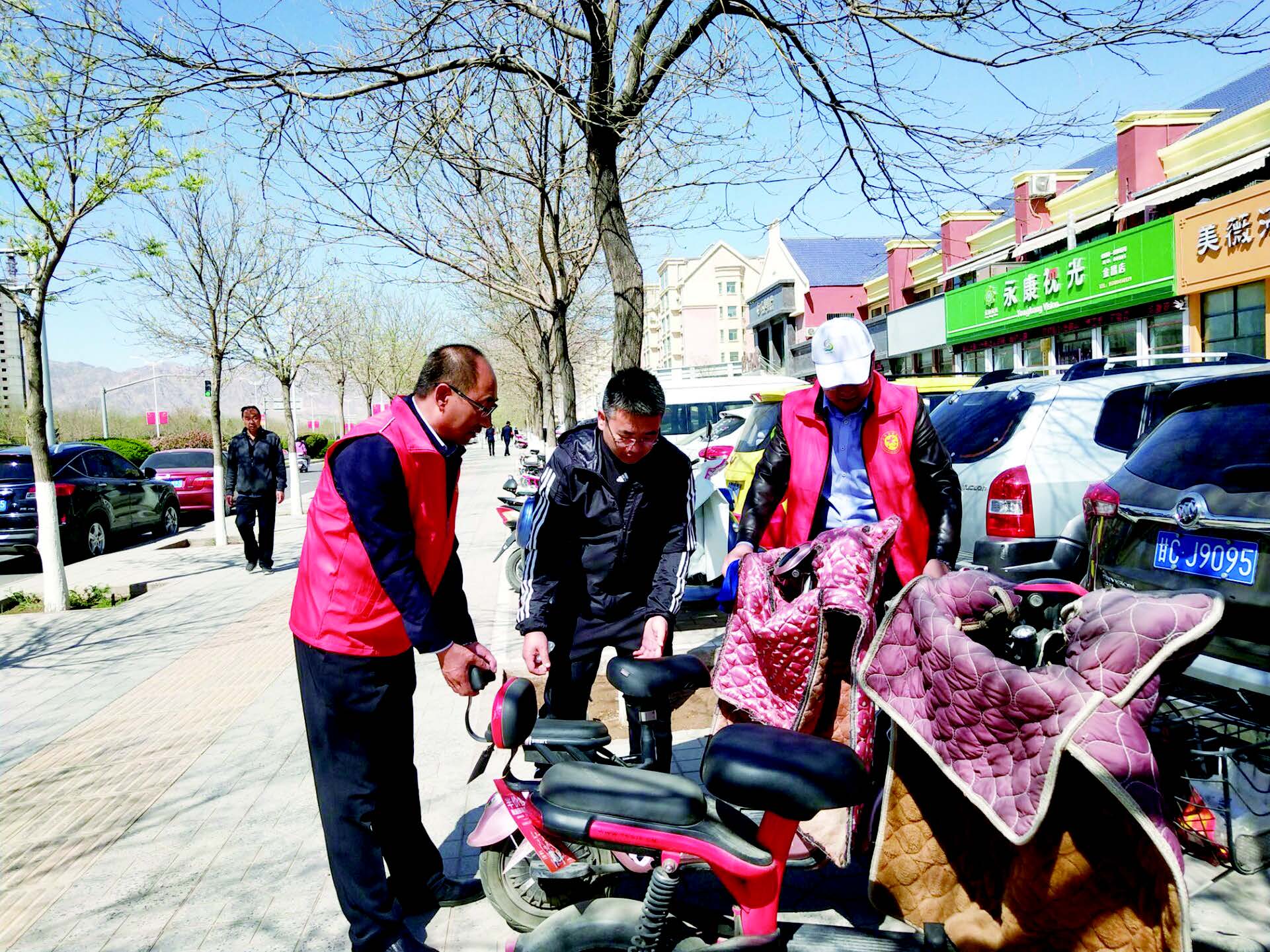 金昌：創(chuàng)建全國文明城市之“包街”“包幫”我們在行動