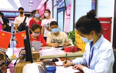 “幸有所愛，不畏山?！?“5·20”當天蘭州城關區(qū)有521對新人領證