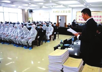 天水秦州區(qū)開審18人涉惡案 被控涉嫌敲詐勒索、尋釁滋事、開設(shè)賭場等