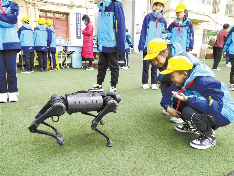 蘭州安西路小學(xué)“STEM種子?！苯遗?>
        </a><em>蘭州安西路小學(xué)“STEM種子?！苯遗?/em></li>
    <li><a  target=