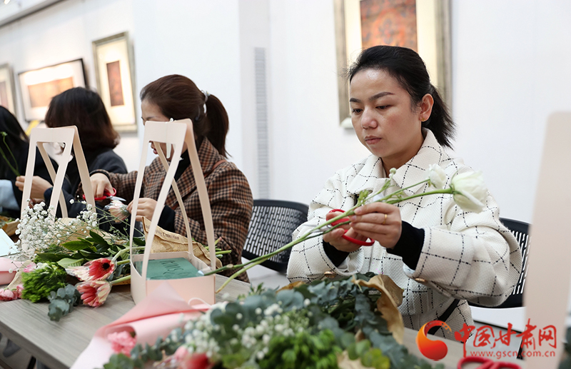 甘肅省人社廳開展慶祝國際勞動婦女節(jié) “人社巾幗獻(xiàn)智慧、助力創(chuàng)業(yè)穩(wěn)就業(yè)” 主題系列活動