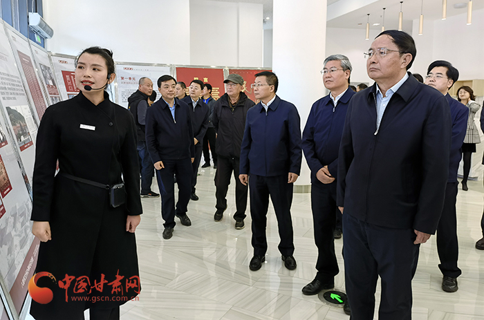 “學(xué)黨史、頌黨恩、跟黨走——紅色文化進(jìn)校園”活動在蘭舉行 歐陽堅(jiān)李榮燦出席（圖）