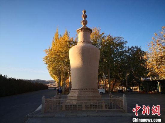 圖為2020年11月，沐浴在晨光中的莫高窟道士塔。(資料圖) 馮志軍 攝