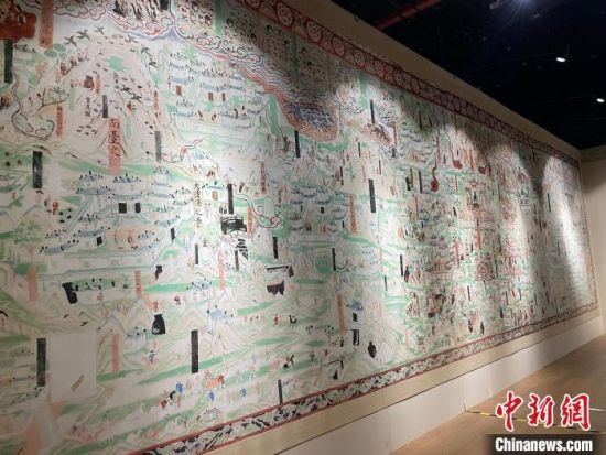 圖為展覽現(xiàn)場(chǎng)?！〗瓧顭?攝