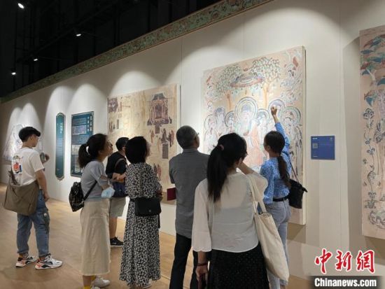 圖為展覽現(xiàn)場(chǎng)。　江楊燁 攝