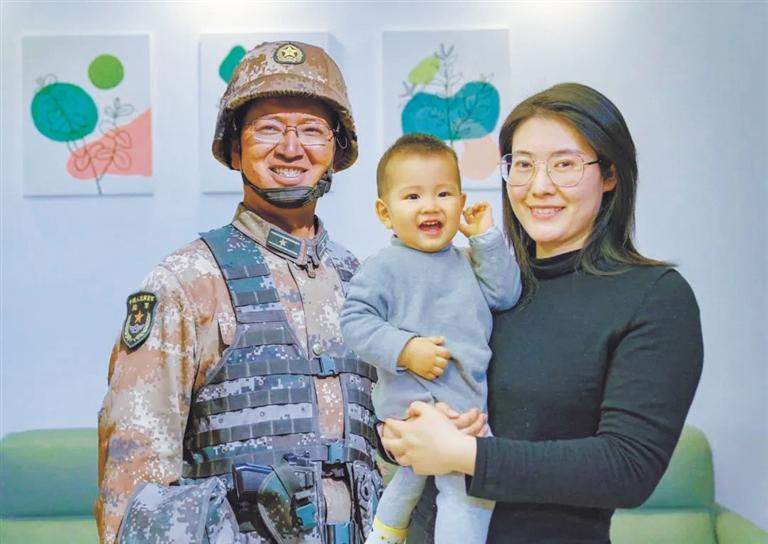 蘭州市退役軍人事務局舉行清明代祭掃儀式 陳紅軍烈士父親給兒子寫來寄語 “你是祖國的好兒女，也是我們的驕傲”