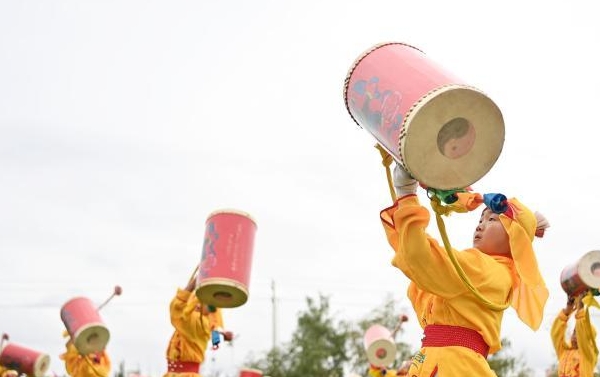 蘭州太平鼓進(jìn)校園